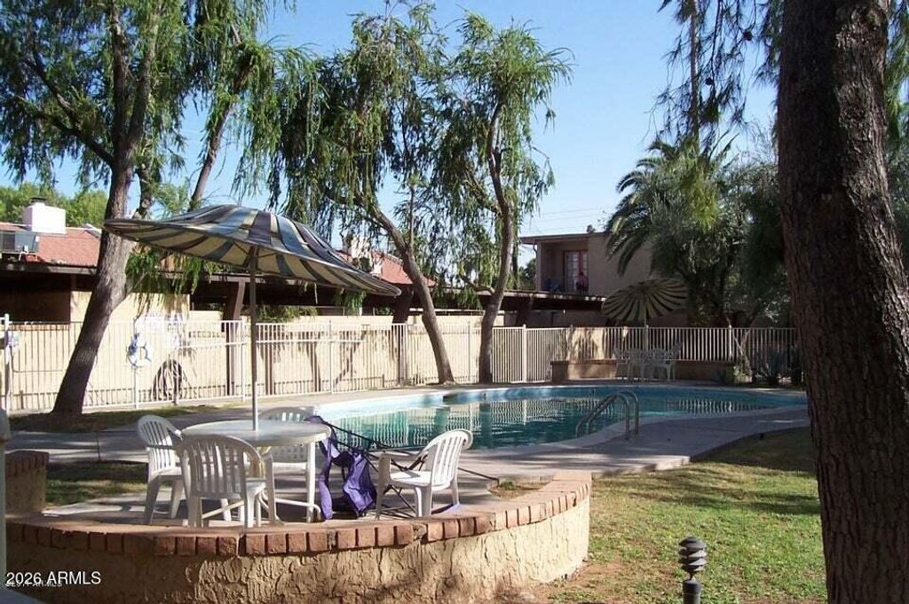 1302 E MARYLAND Avenue 5, Phoenix, AZ 85014