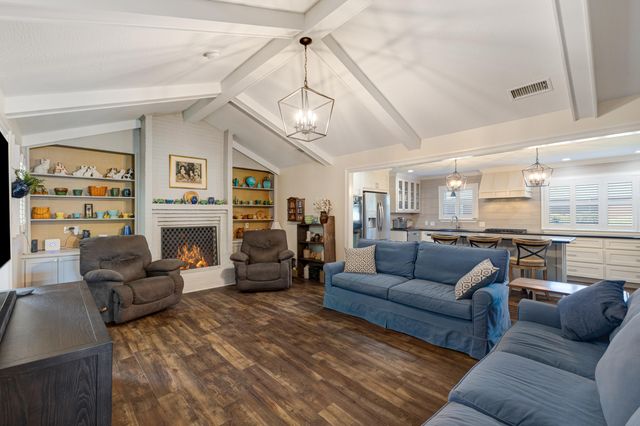 3202 Jamestown Rd., Hattiesburg, MS 39402