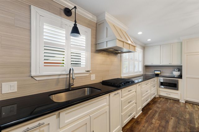 3202 Jamestown Rd., Hattiesburg, MS 39402