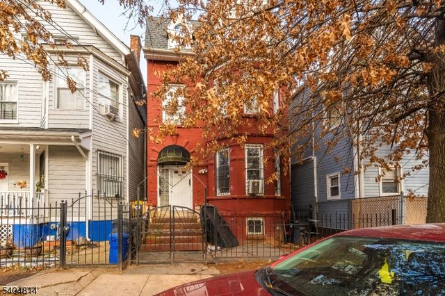 267 6th Ave W, Newark City, NJ 07107