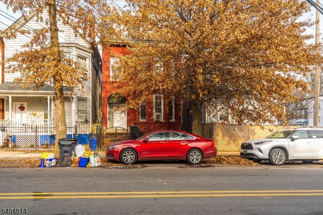 267 6th Ave W, Newark City, NJ 07107