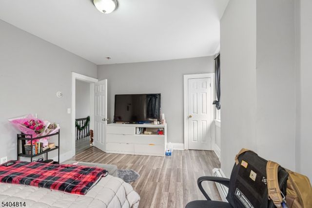 267 6th Ave W, Newark City, NJ 07107