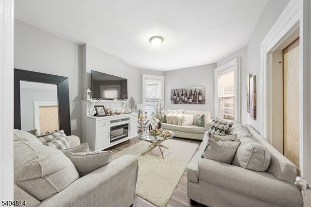 267 6th Ave W, Newark City, NJ 07107