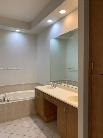 3020 NW 125th Ave 417, Sunrise, FL 33323