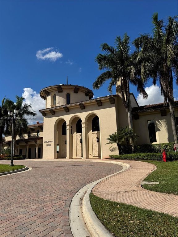 3020 NW 125th Ave 417, Sunrise, FL 33323