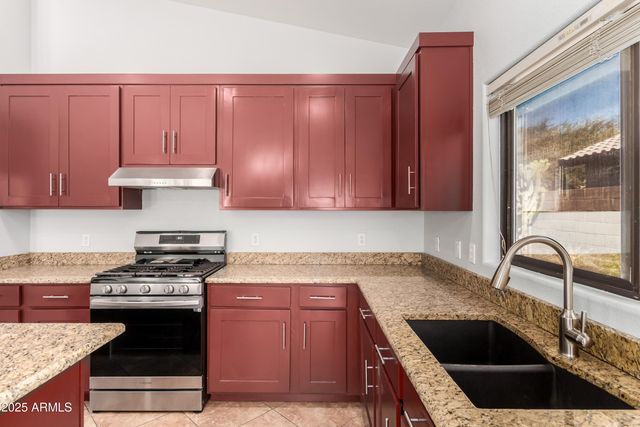 1625 E MONTOYA Lane, Phoenix, AZ 85024