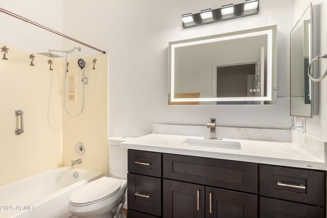 1625 E MONTOYA Lane, Phoenix, AZ 85024