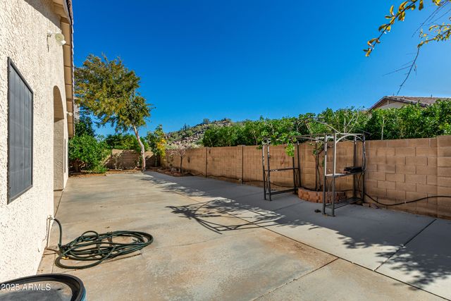 1625 E MONTOYA Lane, Phoenix, AZ 85024