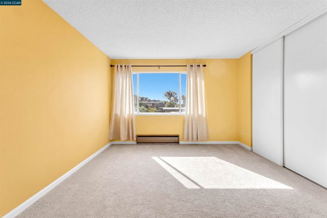 3161 Birmingham Dr 205, Richmond, CA 94806
