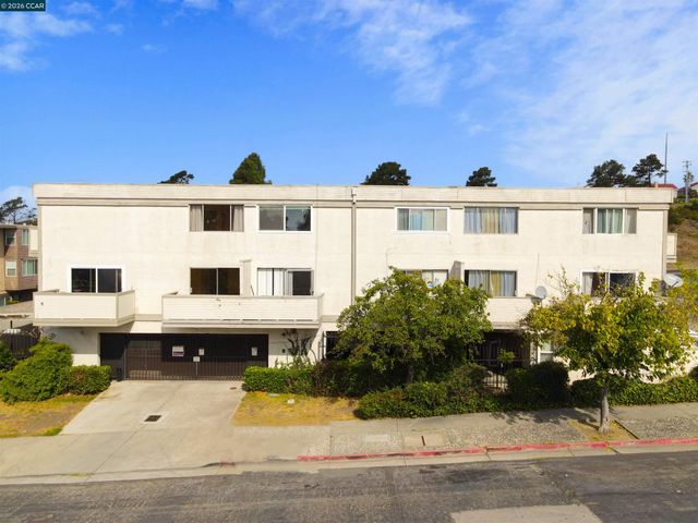 3161 Birmingham Dr 205, Richmond, CA 94806