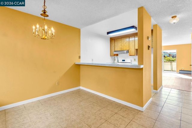 3161 Birmingham Dr 205, Richmond, CA 94806