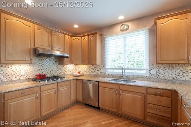 15396 Bay Hill Drive, Northville, MI 48168