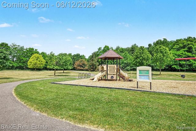 15396 Bay Hill Drive, Northville, MI 48168