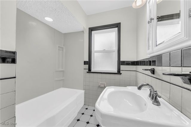 3111 Liggett Drive, Parma, OH 44134