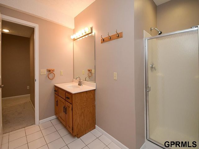 15065 Corby Street, Omaha, NE 68116