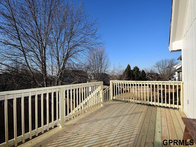 15065 Corby Street, Omaha, NE 68116