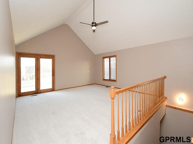 15065 Corby Street, Omaha, NE 68116