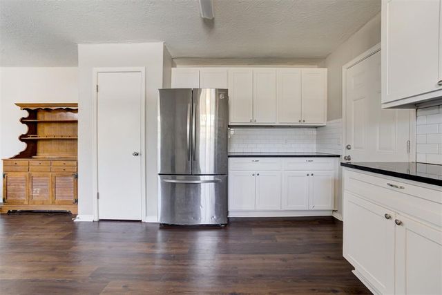 6601 Whispering Oak Drive, Edmond, OK 73034