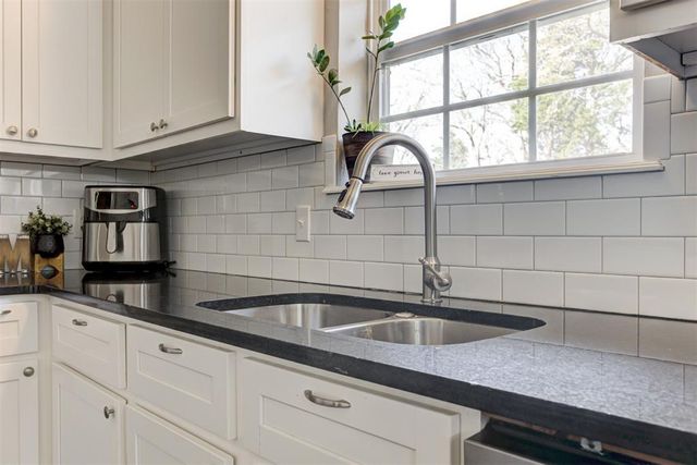 6601 Whispering Oak Drive, Edmond, OK 73034