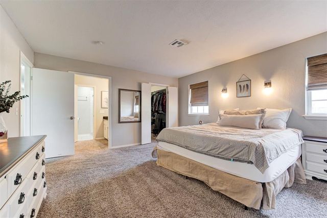 6601 Whispering Oak Drive, Edmond, OK 73034