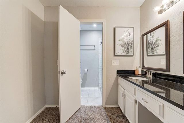 6601 Whispering Oak Drive, Edmond, OK 73034