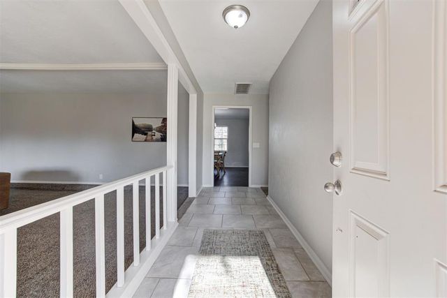 6601 Whispering Oak Drive, Edmond, OK 73034