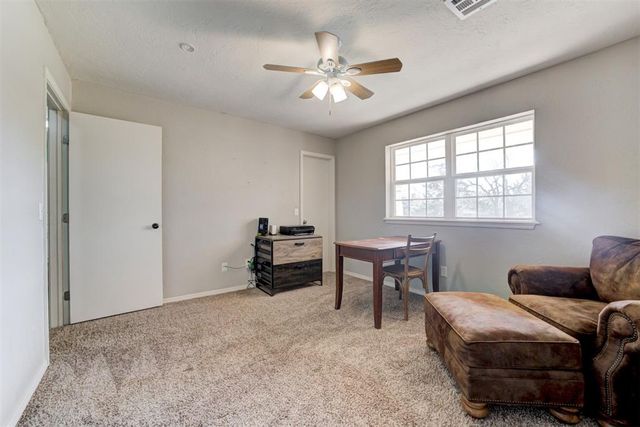 6601 Whispering Oak Drive, Edmond, OK 73034