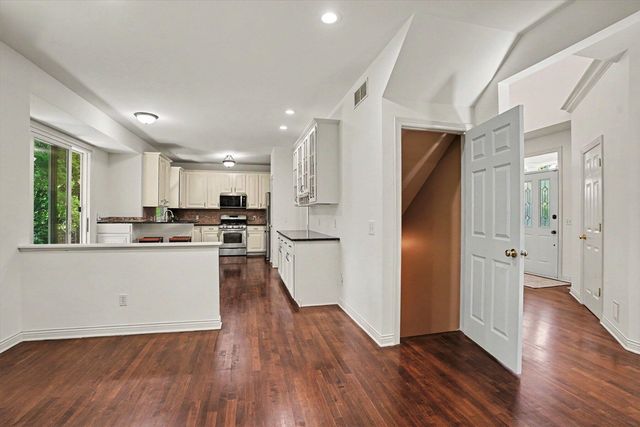 3382 Hampstead Court, Portage, MI 49024