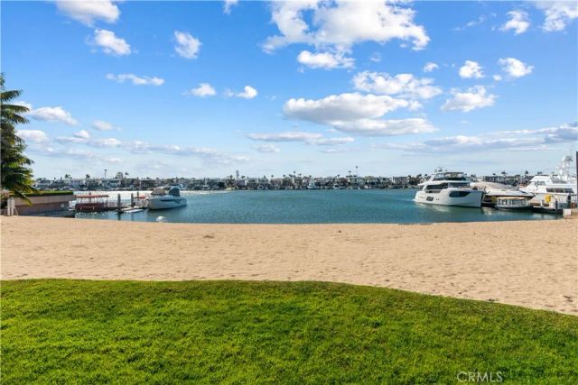 2411 Bayshore, Newport Beach, CA 92663