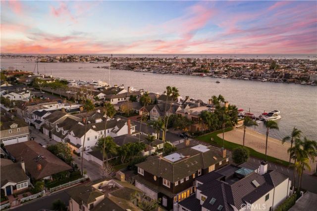 2411 Bayshore, Newport Beach, CA 92663