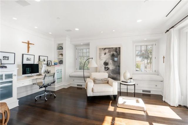 2411 Bayshore, Newport Beach, CA 92663