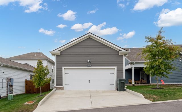 1006 Stoneleigh Ln, Nolensville, TN 37135