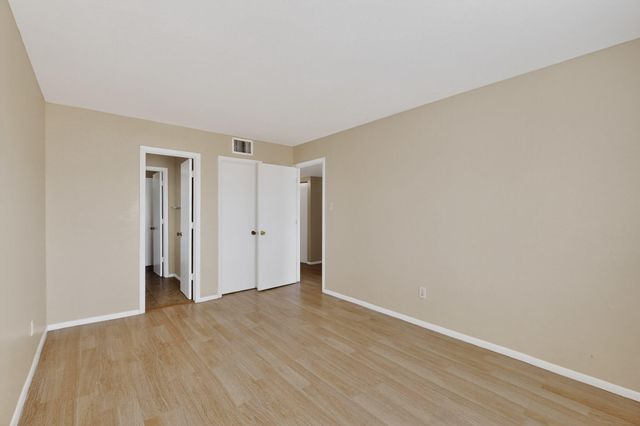 921 Country Club Drive SE APT H, Rio Rancho, NM 87124