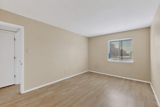 921 Country Club Drive SE APT H, Rio Rancho, NM 87124