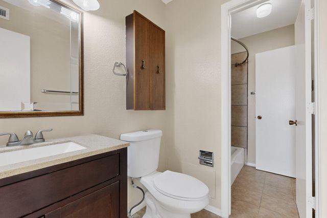 921 Country Club Drive SE APT H, Rio Rancho, NM 87124