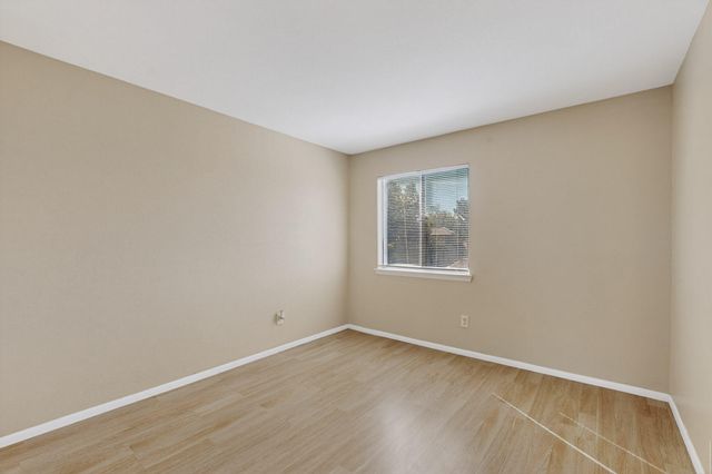 921 Country Club Drive SE APT H, Rio Rancho, NM 87124