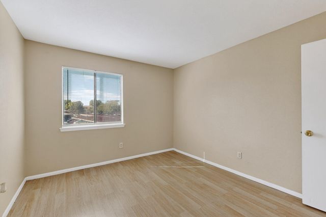 921 Country Club Drive SE APT H, Rio Rancho, NM 87124