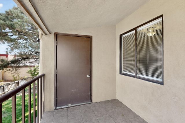 921 Country Club Drive SE APT H, Rio Rancho, NM 87124