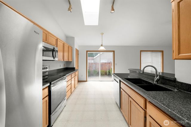 16520 85th Avenue Ct E, Puyallup, WA 98375