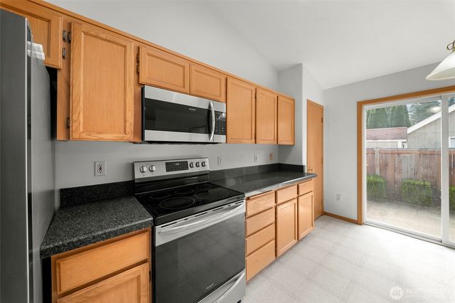 16520 85th Avenue Ct E, Puyallup, WA 98375