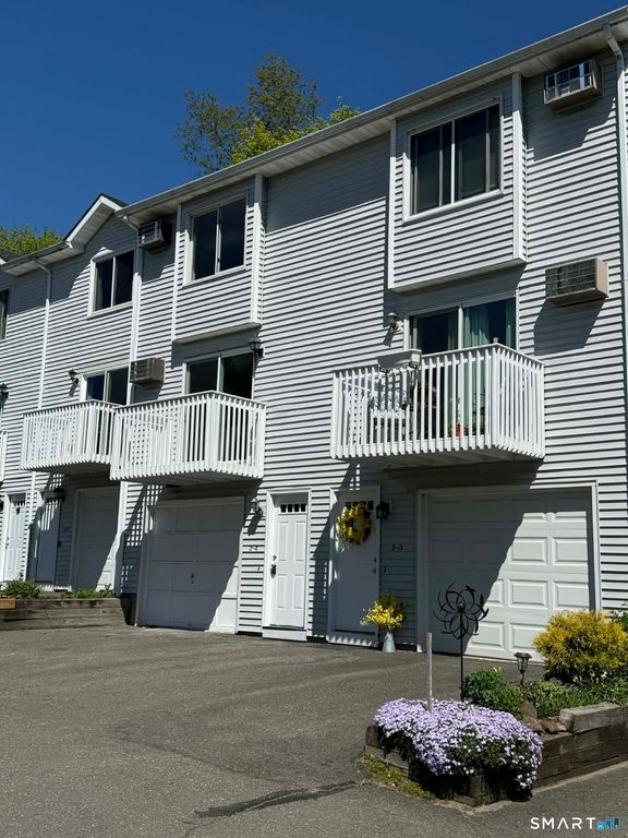 1001 Old Colony Road 2-4, Meriden, CT 06451