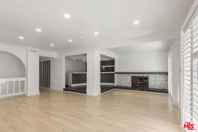 745 Oxford Avenue, Marina Del Rey, CA 90292