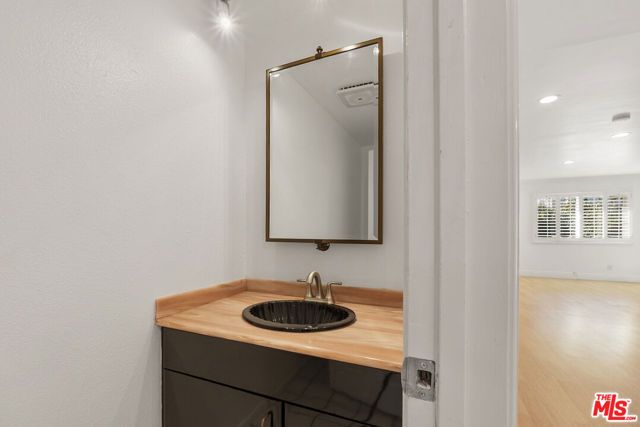 745 Oxford Avenue, Marina Del Rey, CA 90292