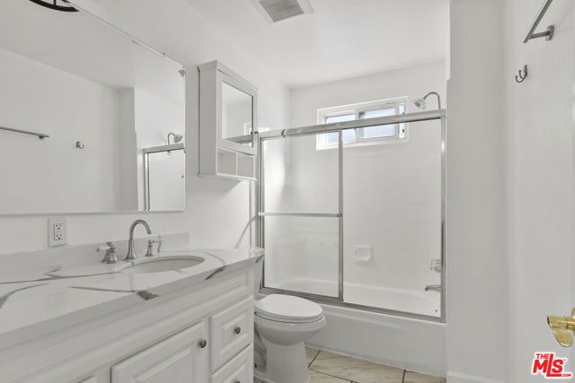 745 Oxford Avenue, Marina Del Rey, CA 90292