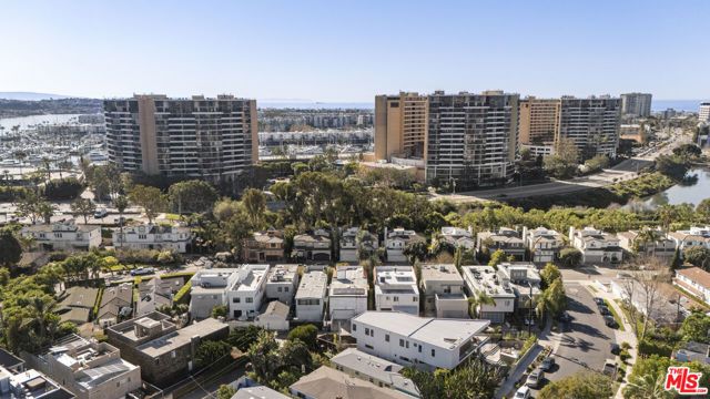 745 Oxford Avenue, Marina Del Rey, CA 90292