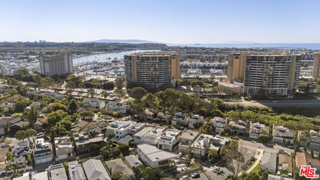 745 Oxford Avenue, Marina Del Rey, CA 90292