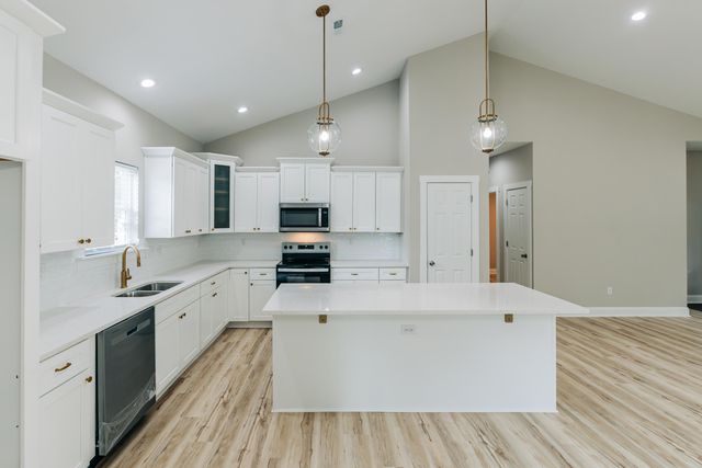 1614 Lindstedt Lane, Holly Hill, SC 29059