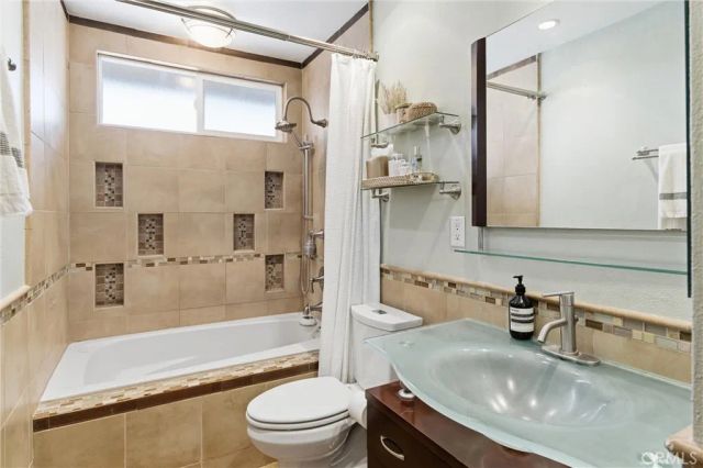 9700 Calendula Avenue, Westminster, CA 92683