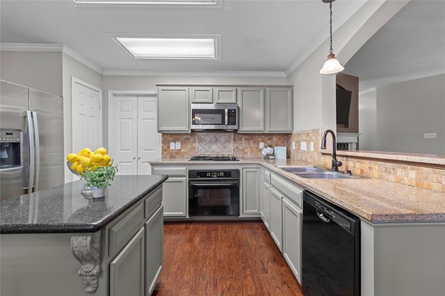 3238 Bodine Drive, Pearland, TX 77584