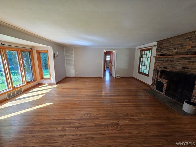 8401 Ericson Drive, Clarence, NY 14221